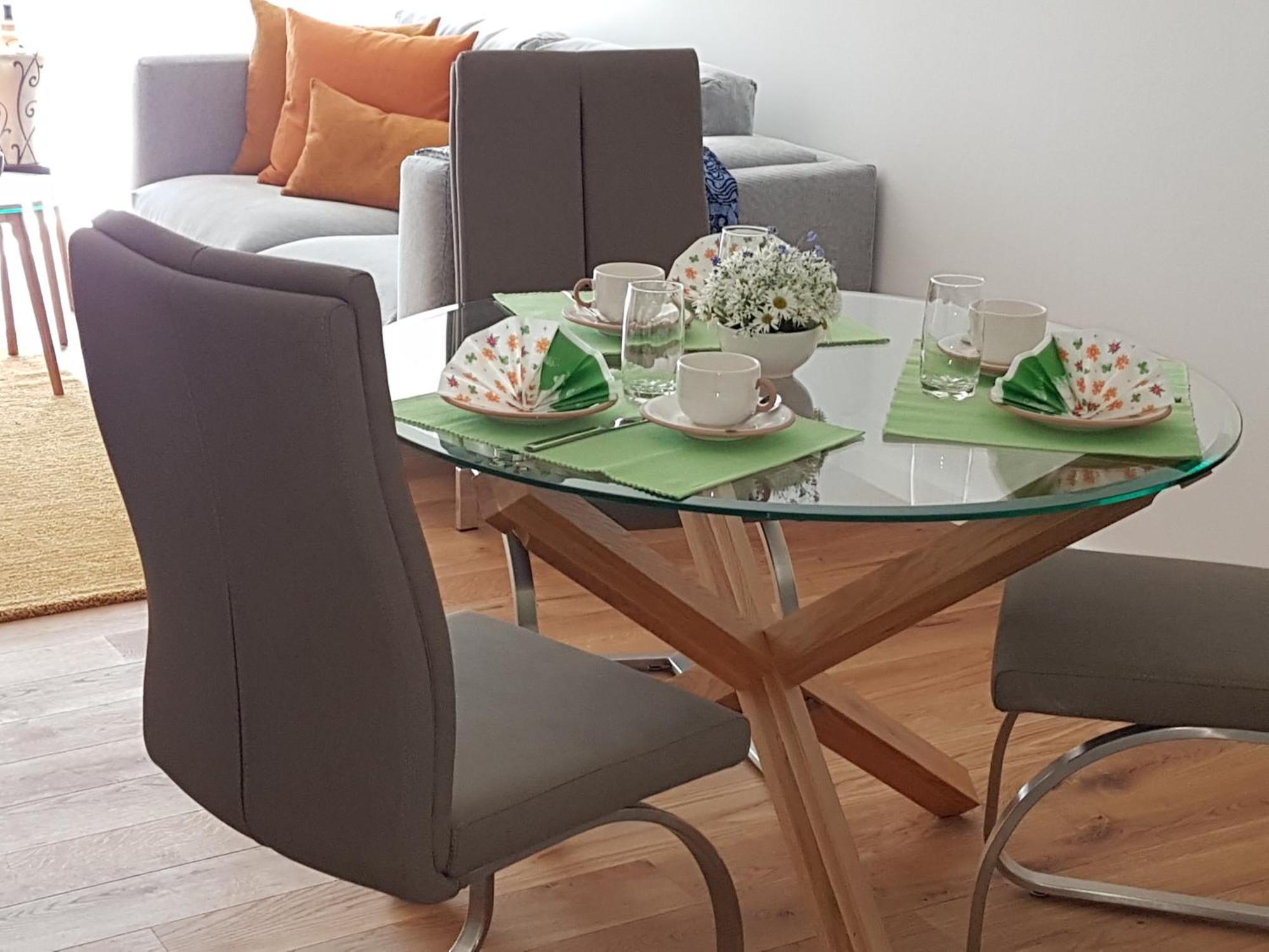 Sepp Apartment *